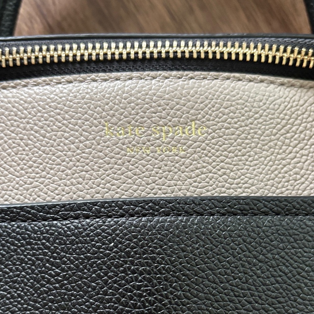 Kate Spade Laptop Case Black and Cream Handbag with Shoulder Strap - Picture 3 of 9